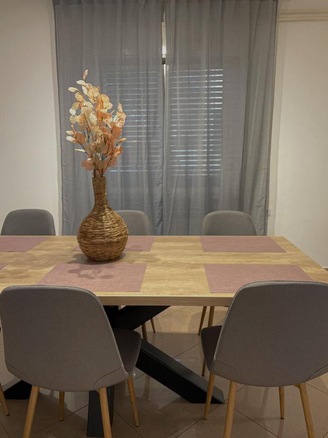 Apartments "M" Pula Extérieur photo