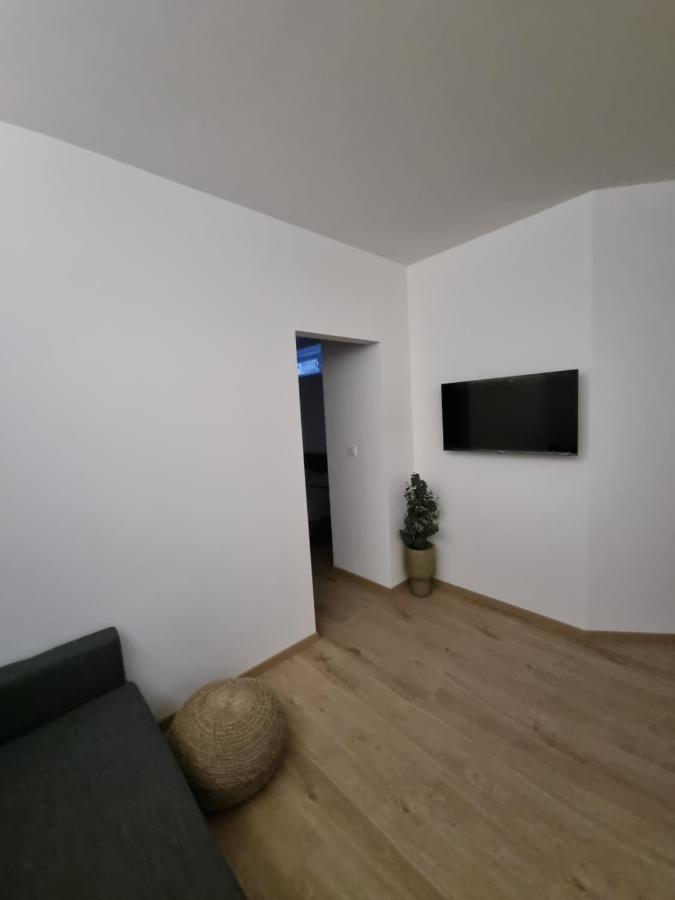 Apartments "M" Pula Extérieur photo
